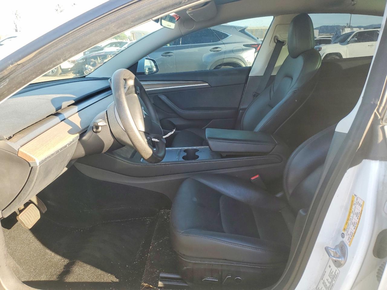 2023 Tesl Model 3 - Фото 7