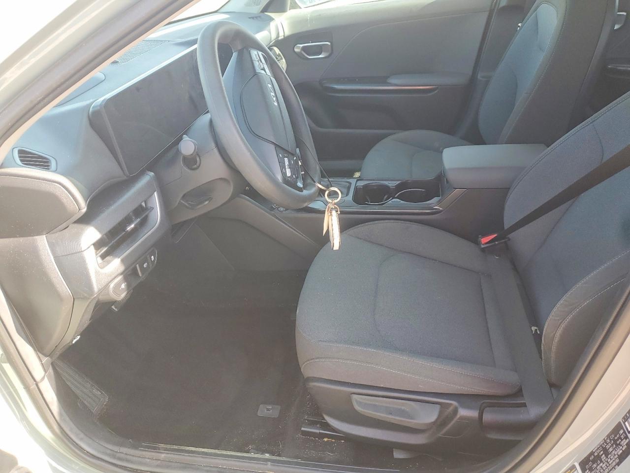 2025 Kia K4 Lxs - Фото 7