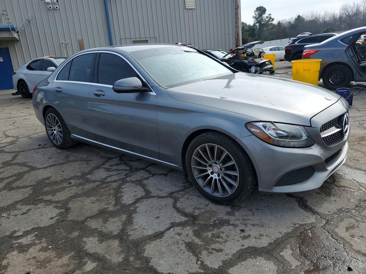 2016 Mercedes-Benz C 300 - Image 4