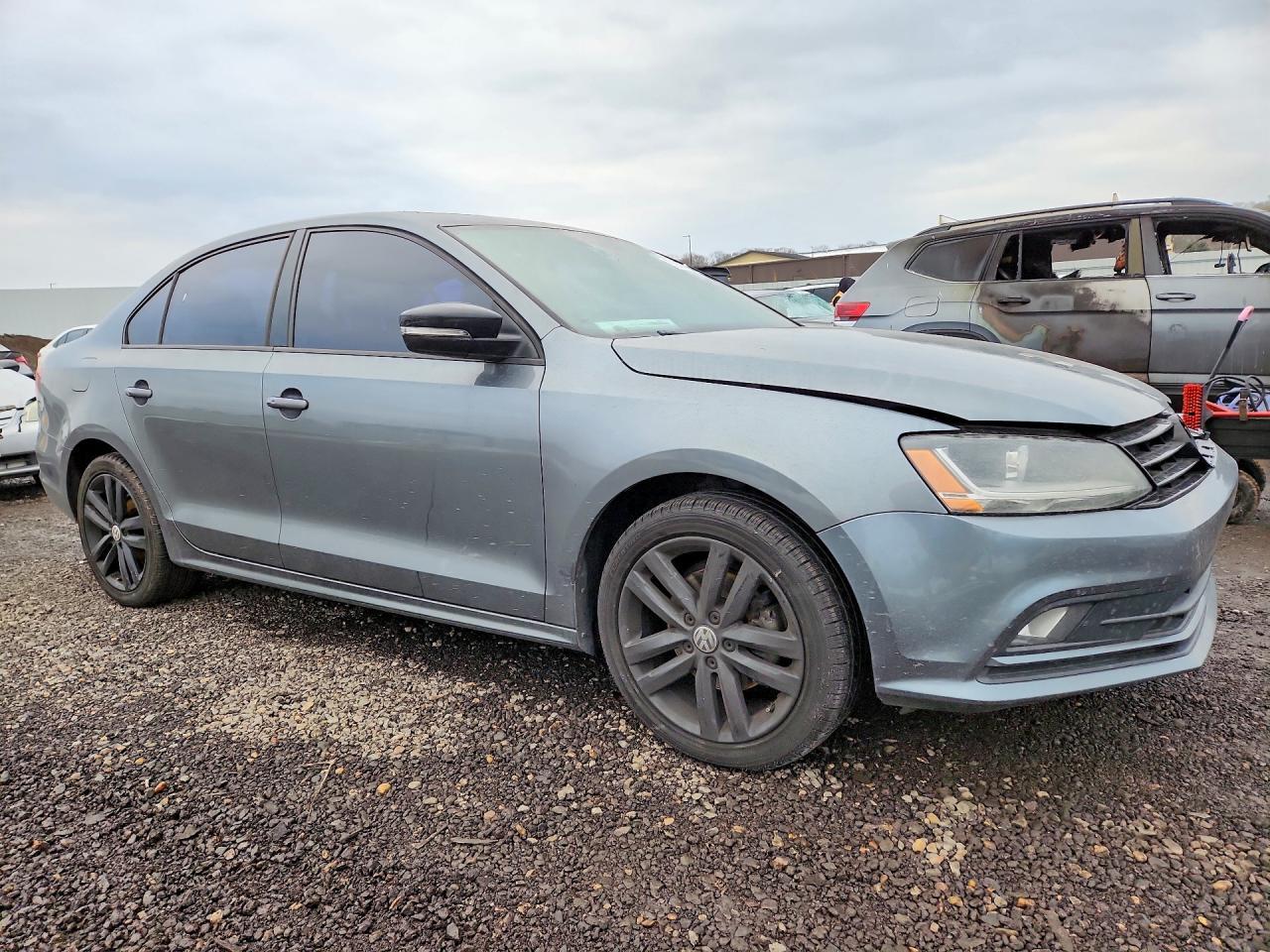 2018 Volkswagen Jetta Sport - Image 4