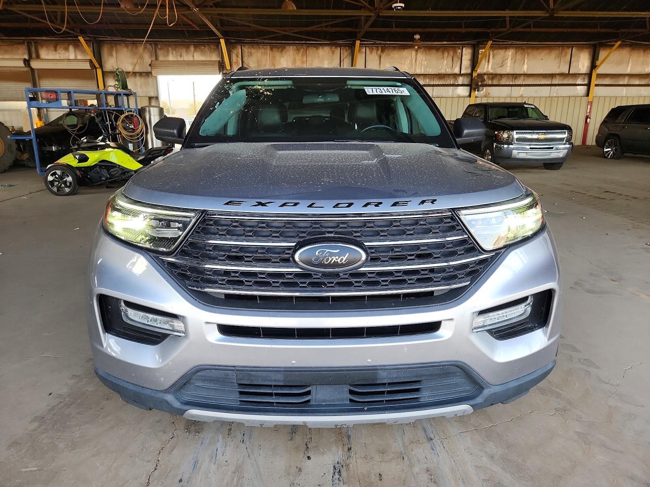 2022 Ford Explorer Xlt - Фото 5