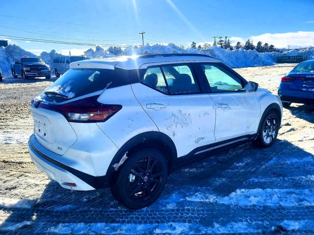 2023 Nissan Kicks Sr - Фото 3