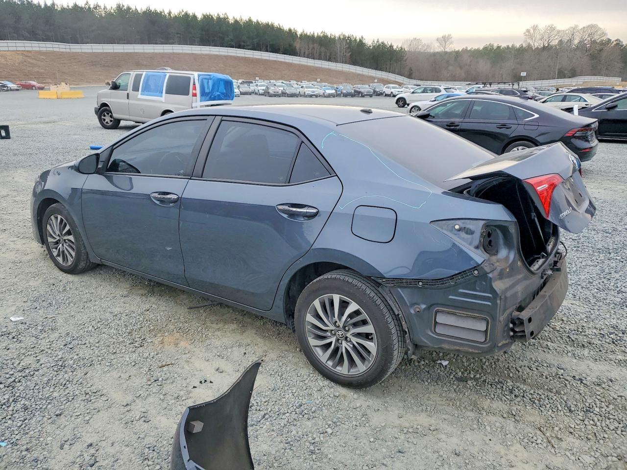 2017 Toyota Corolla Xle - Фото 2