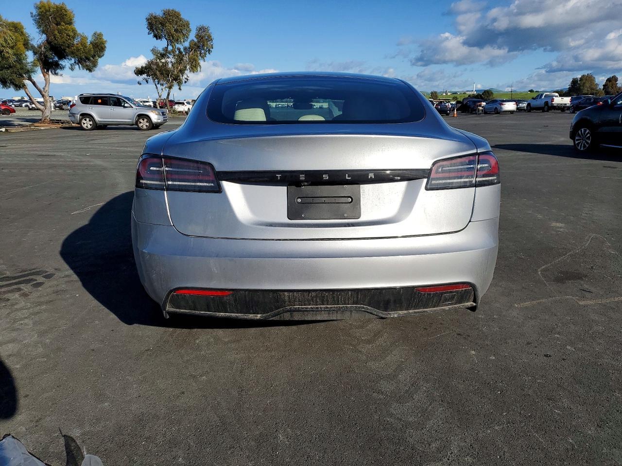 2024 Tesla Model S - Image 6