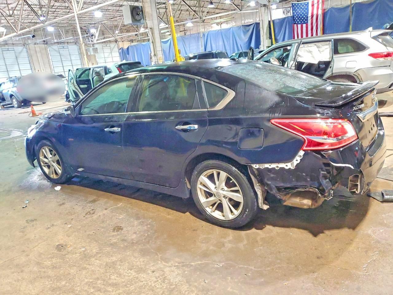 2013 Nissan Altima 2.5 - Фото 2