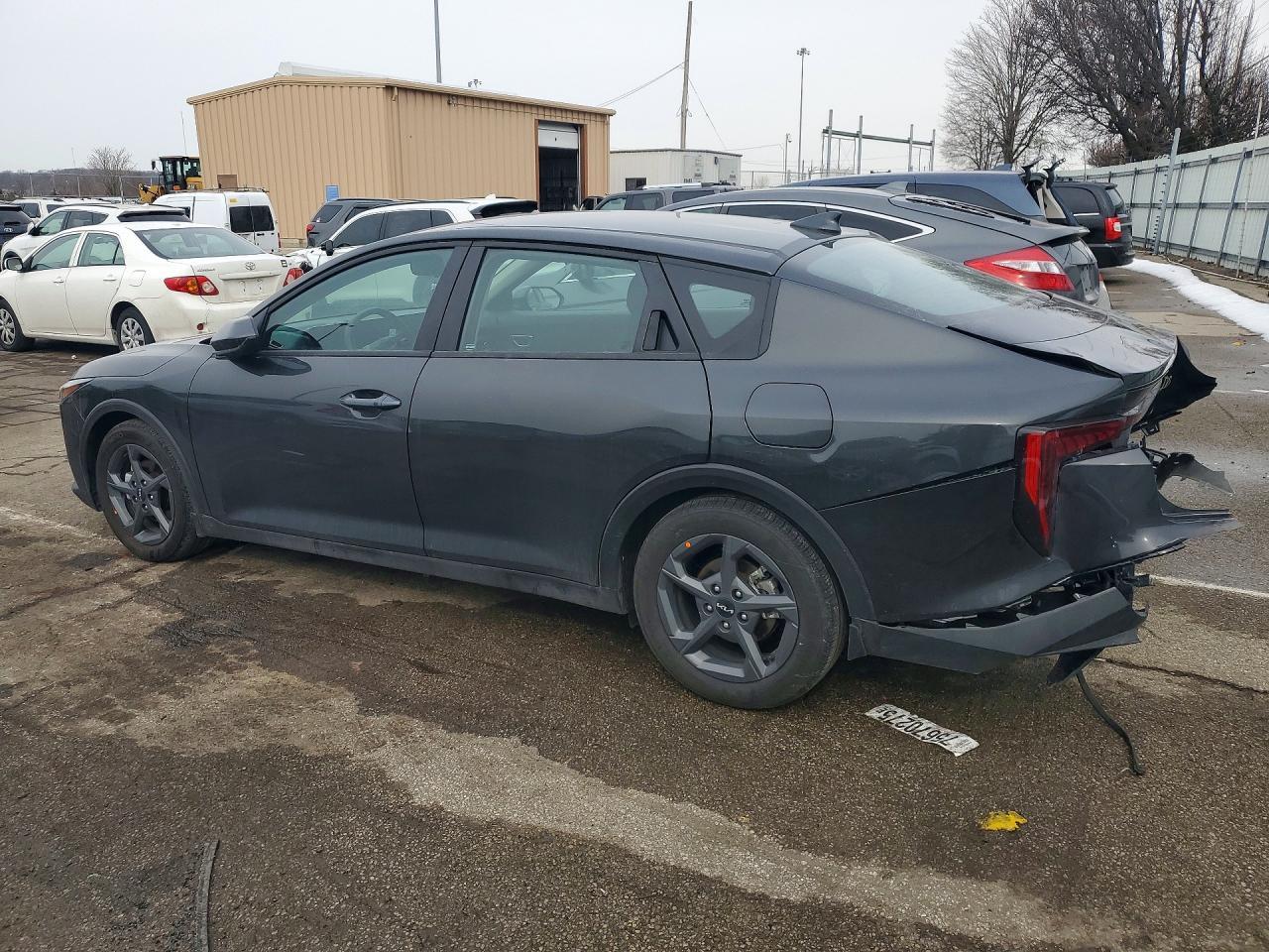 2025 Kia K4 Lxs - Image 2