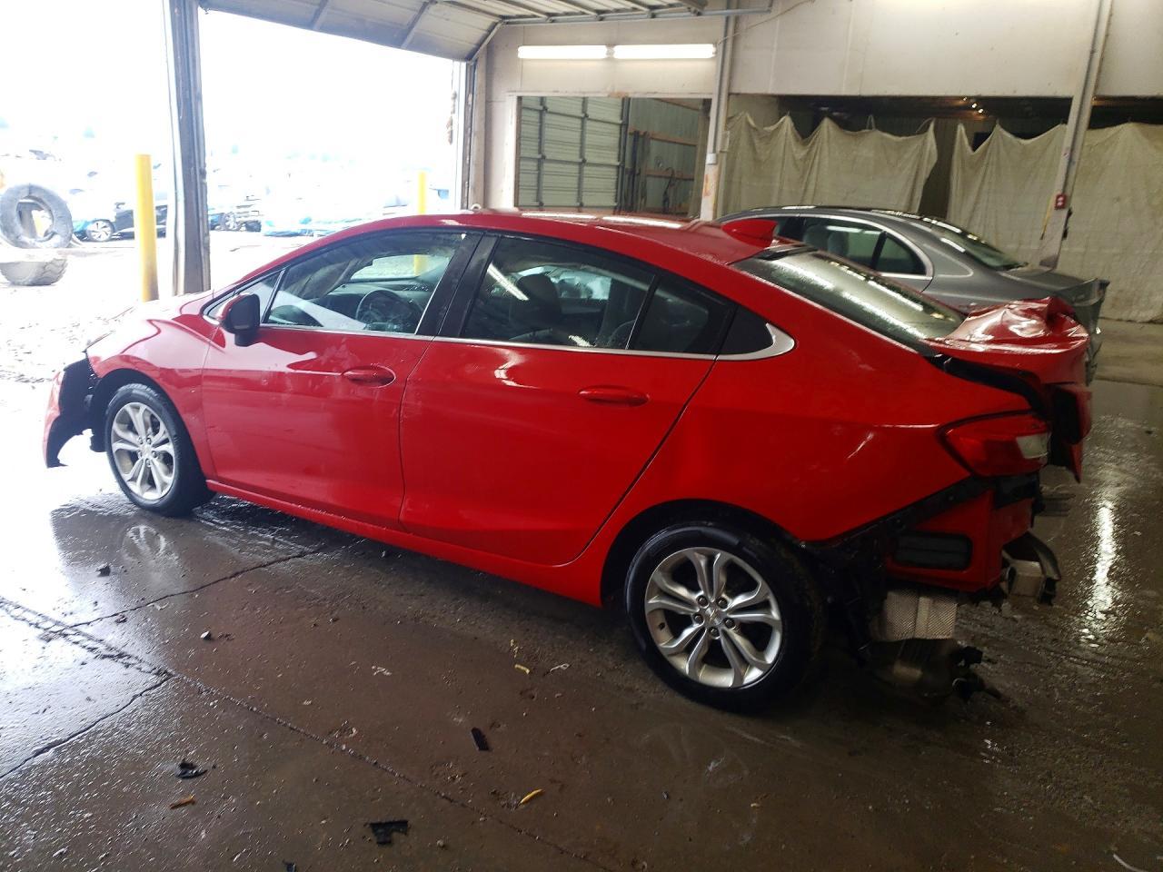 2019 Chevrolet Cruze Lt - Фото 2