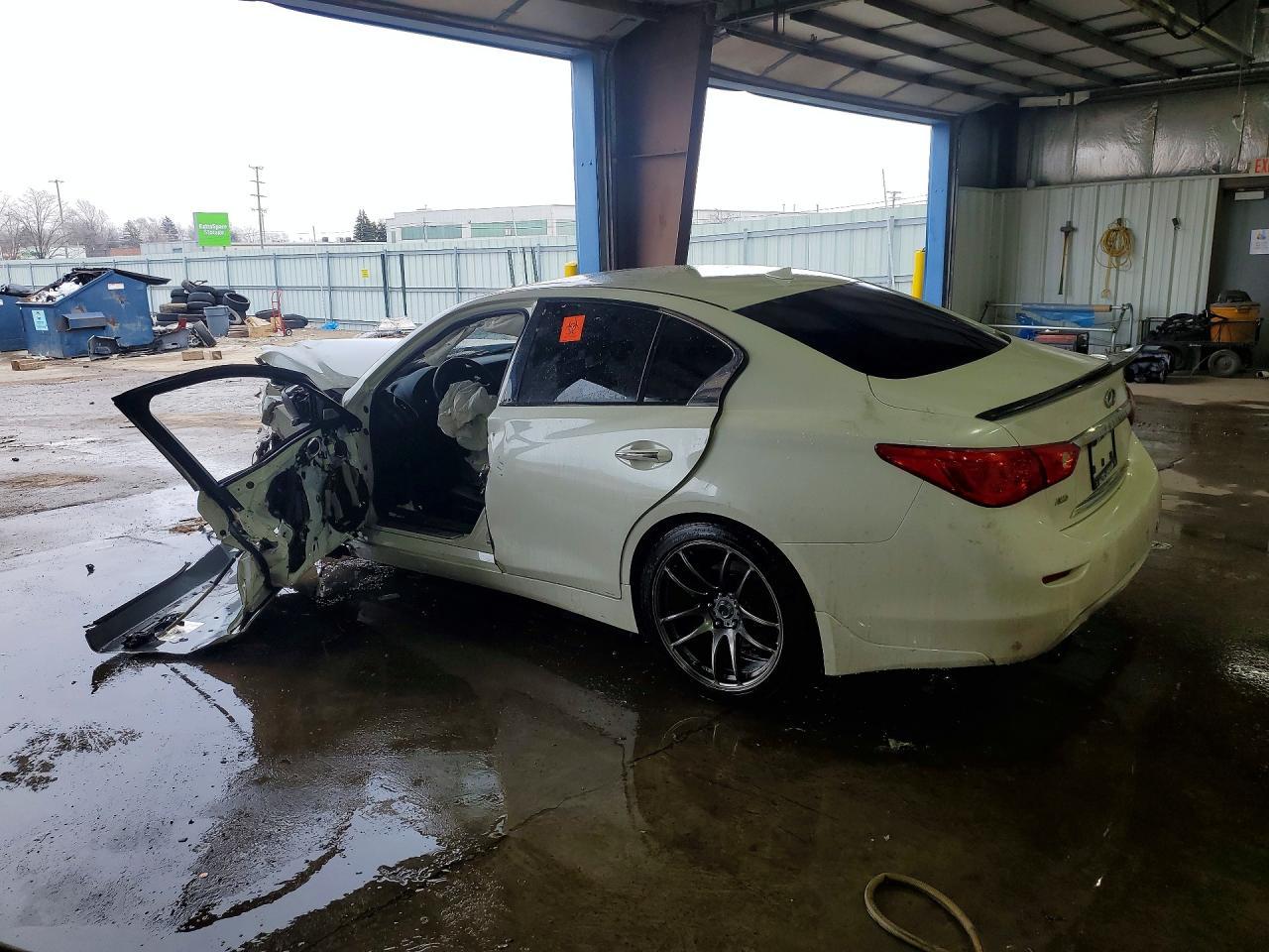 2017 Infiniti Q50 3.0T Premium - Фото 2