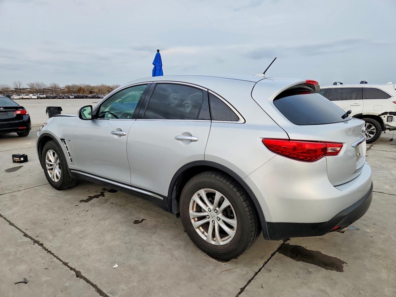 2017 Infiniti Qx70 Base - Фото 2