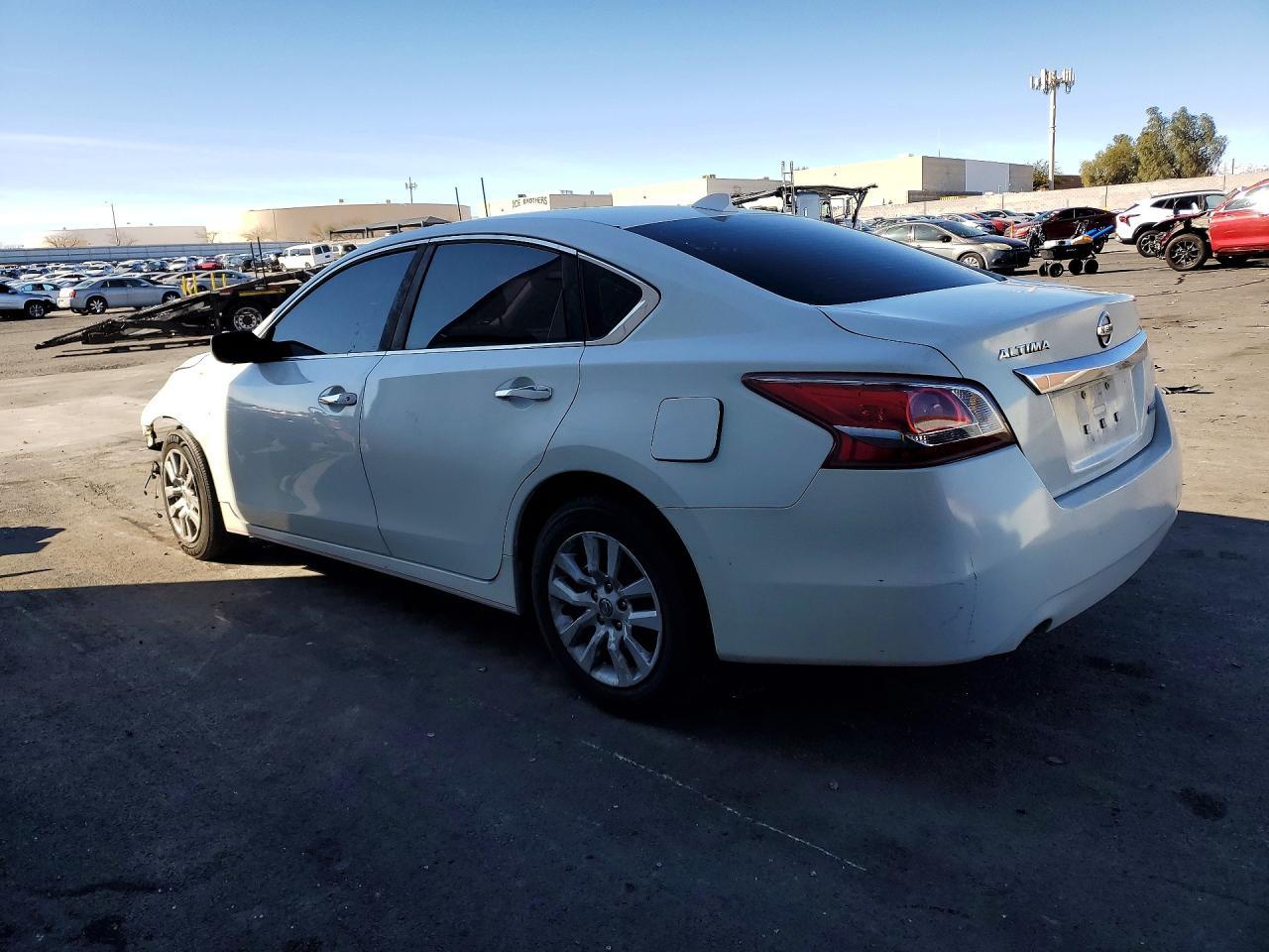 2013 Nissan Altima 2.5 - Фото 2