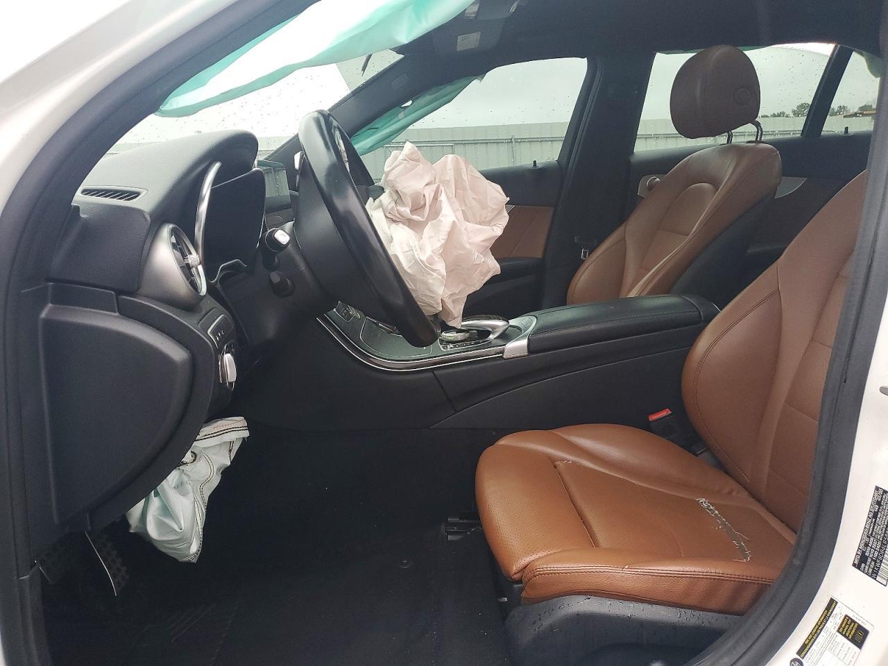 2020 Mercedes Benz C 300 - Фото 7