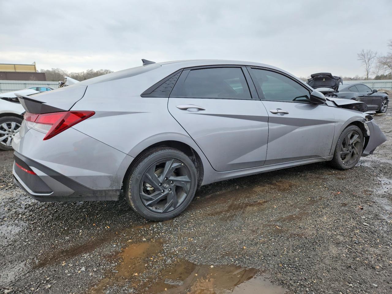 2026 Hyundai Elantra Sel Sport - Image 3