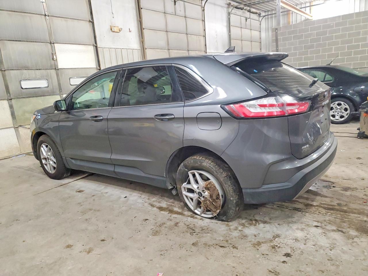 2023 Ford Edge Sel - Фото 2
