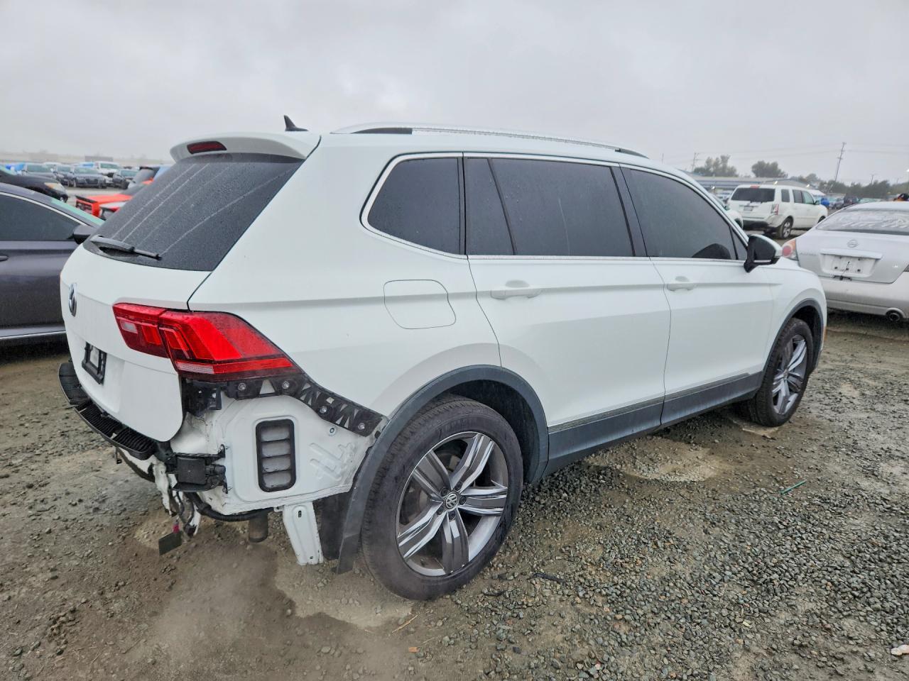 2021 Volkswagen Tiguan Se - Фото 3