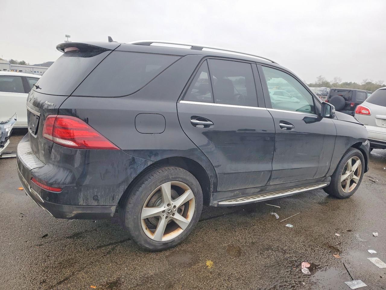 2019 Mercedes-Benz Gle 400 4Matic - Image 3