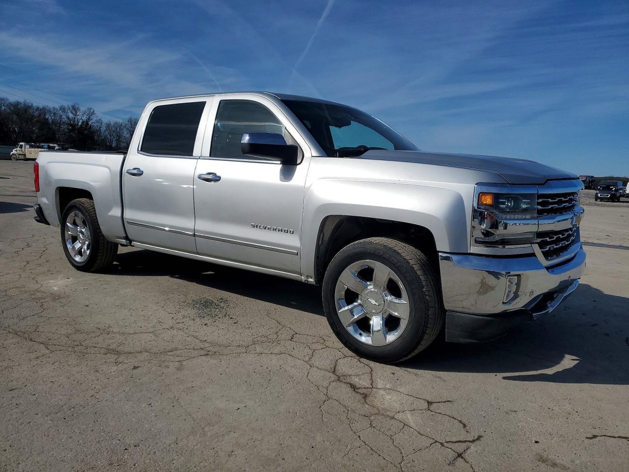 2017 Chevrolet Silverado K1500 Ltz - Image 4