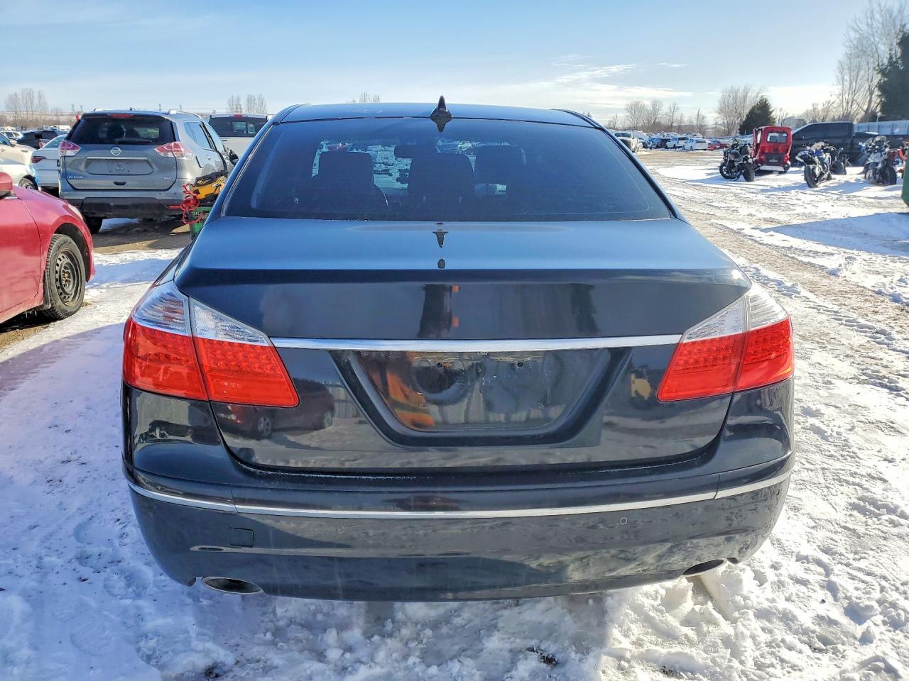 2011 Hyundai Genesis 3.8L - Фото 6