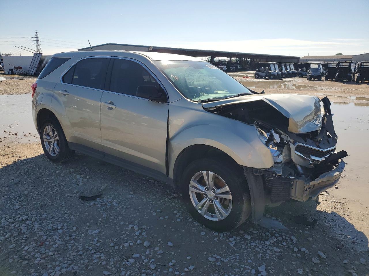 2015 Chevrolet Equinox Ls - Image 4