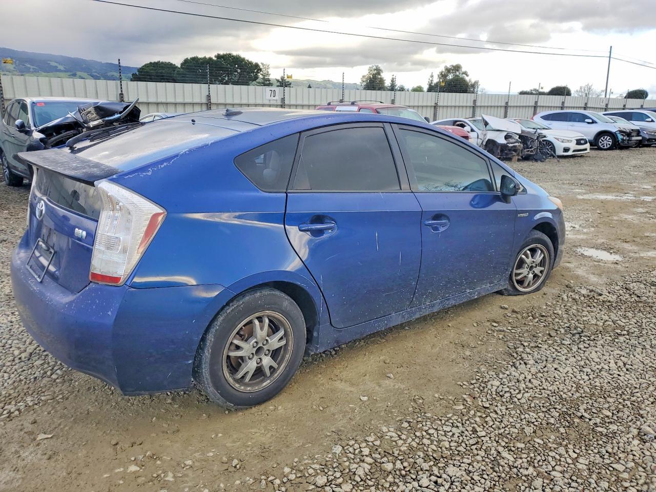 2010 Toyota Prius - Image 3