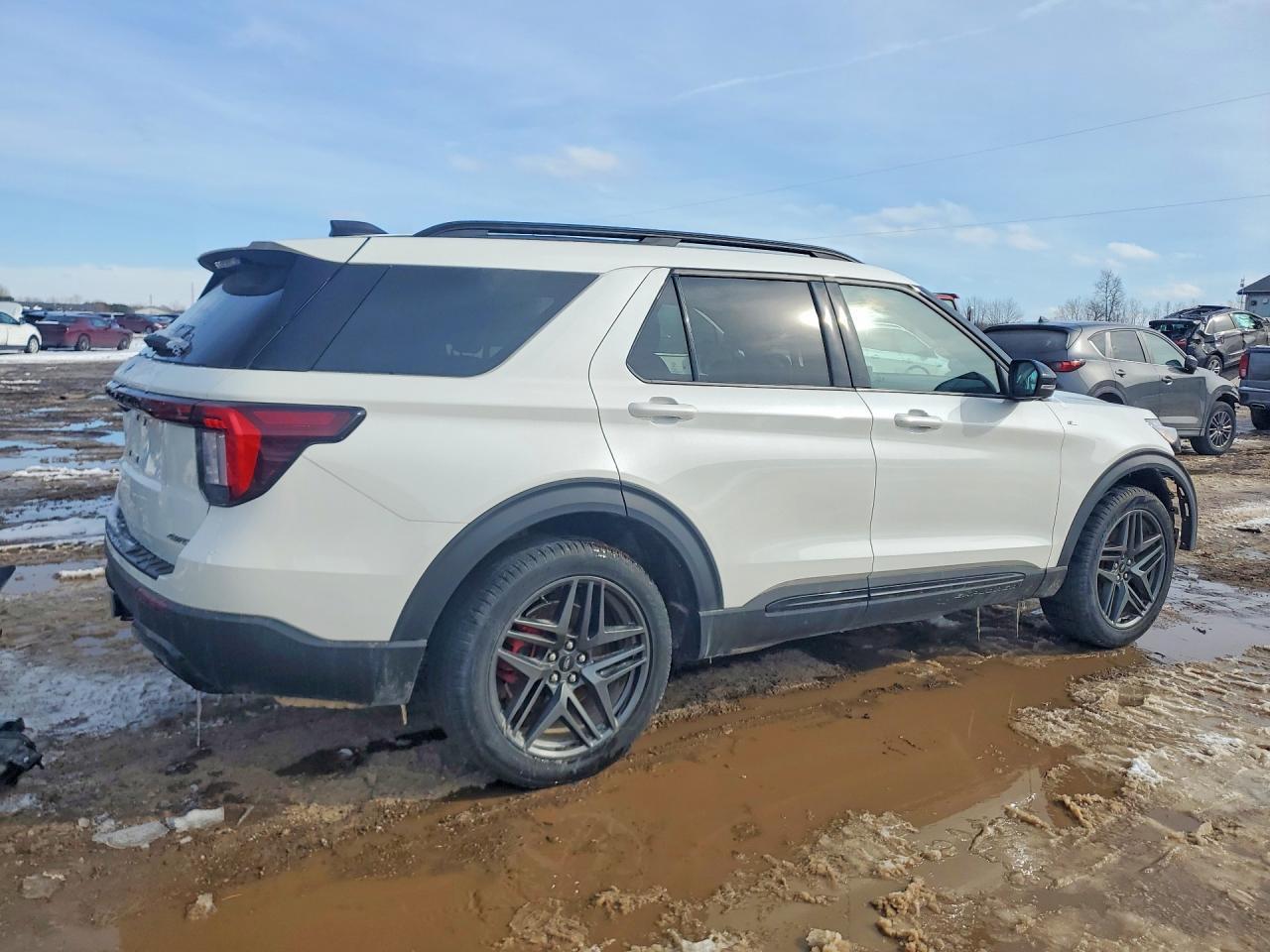 2025 Ford Explorer St-Line - Фото 3