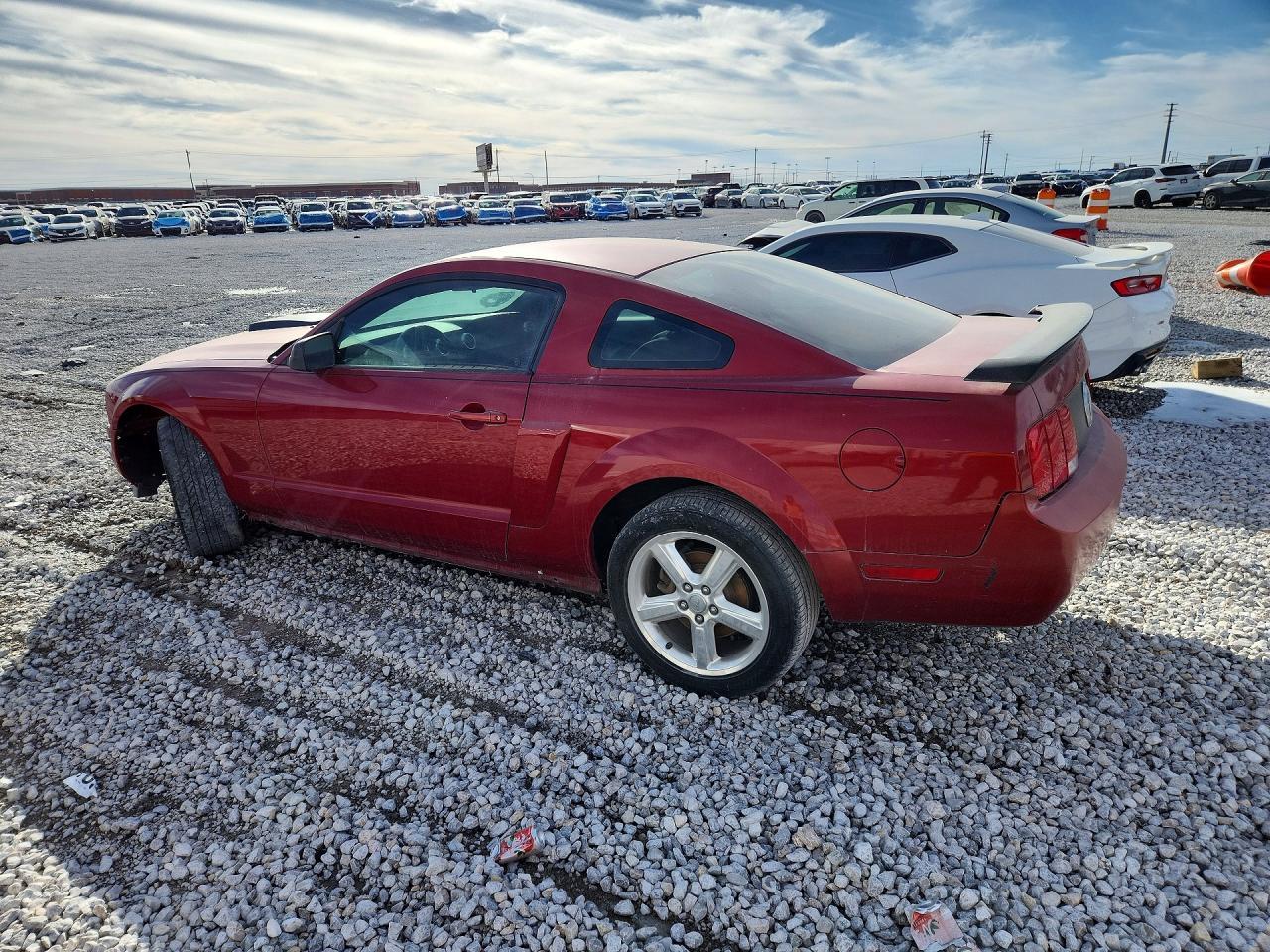 2008 Ford Mustang - Image 2