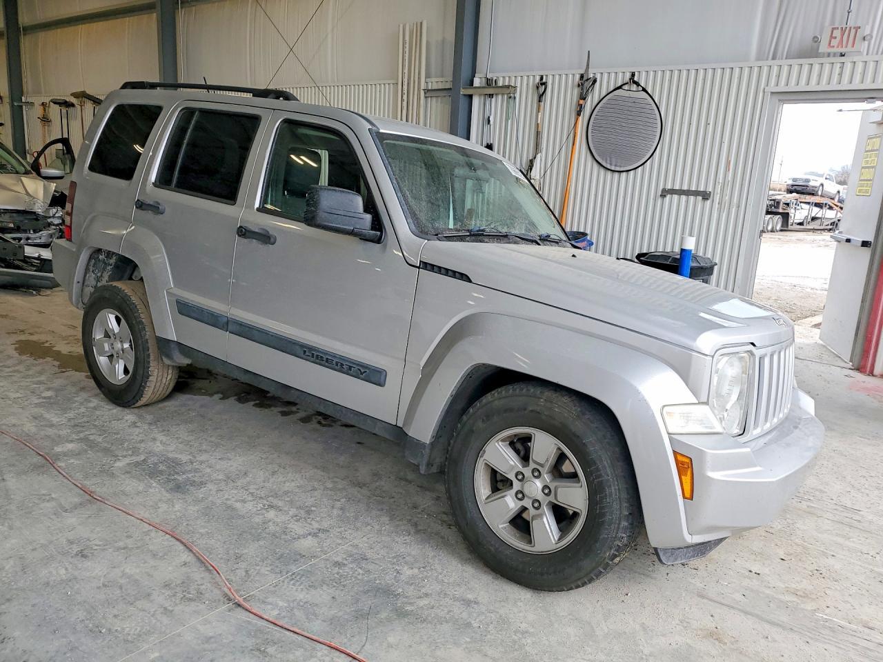 2009 Jeep Liberty Sport - Фото 4