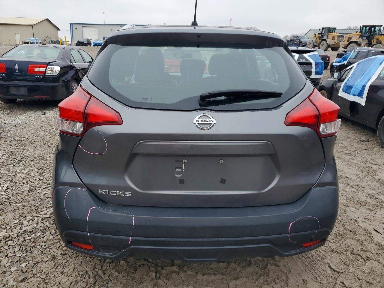 2019 Nissan Kicks S - Фото 6