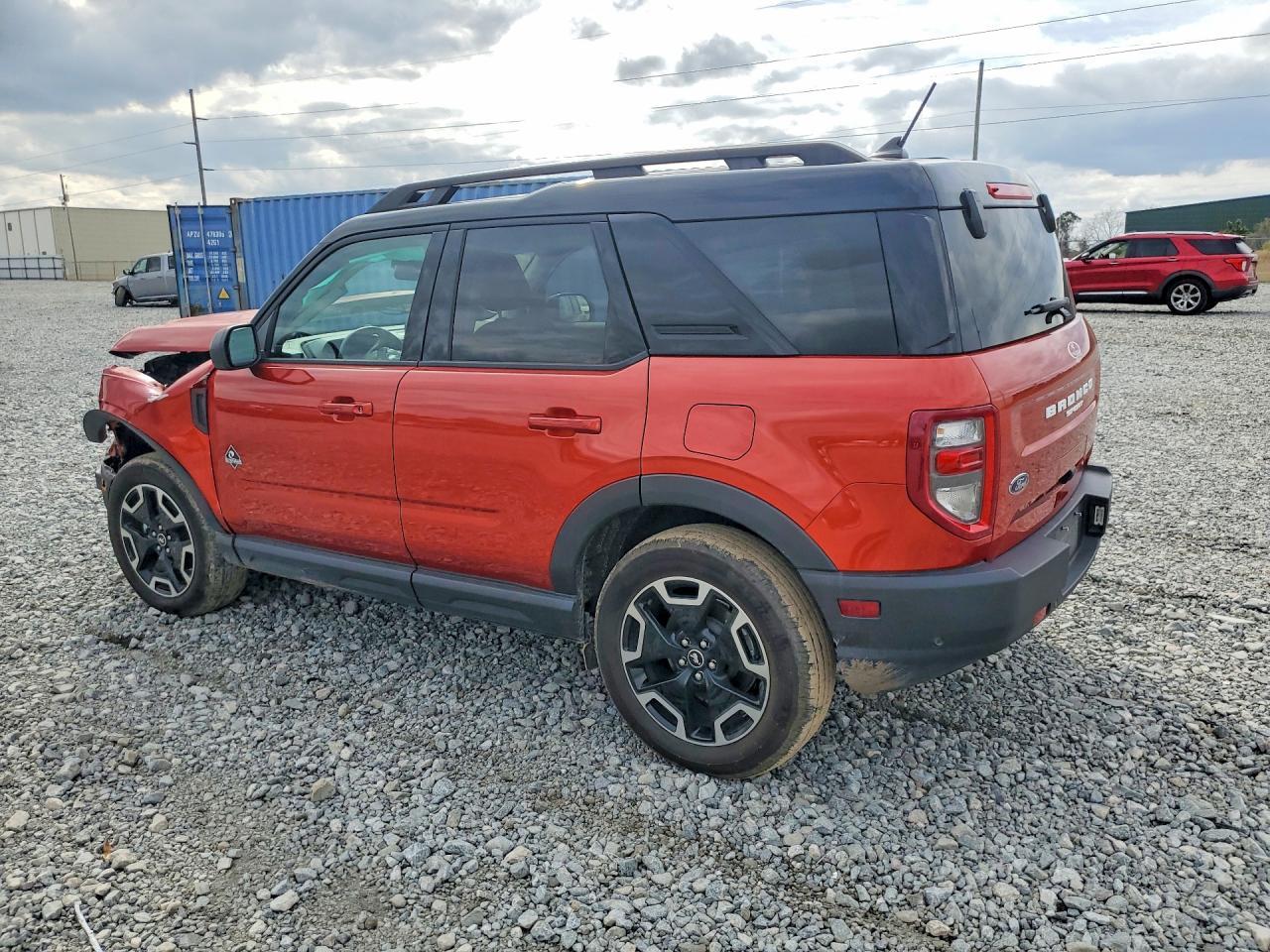 2024 Ford Bronco Sport Outer Banks - Фото 2