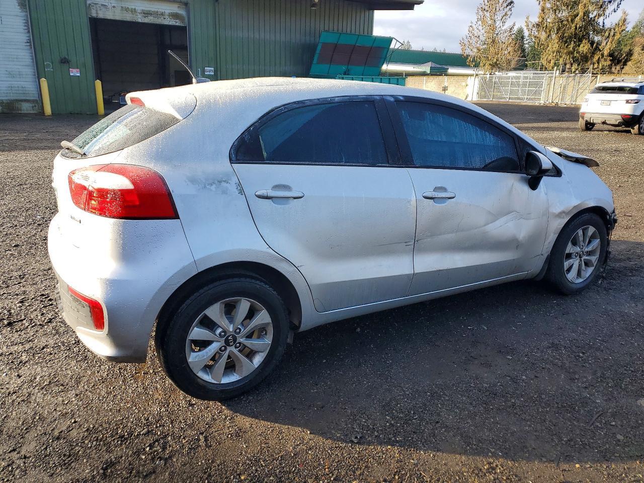 2017 Kia Rio Ex - Фото 3