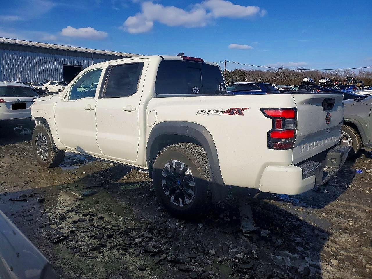 2023 Nissan Frontier Pro-4X - Image 2