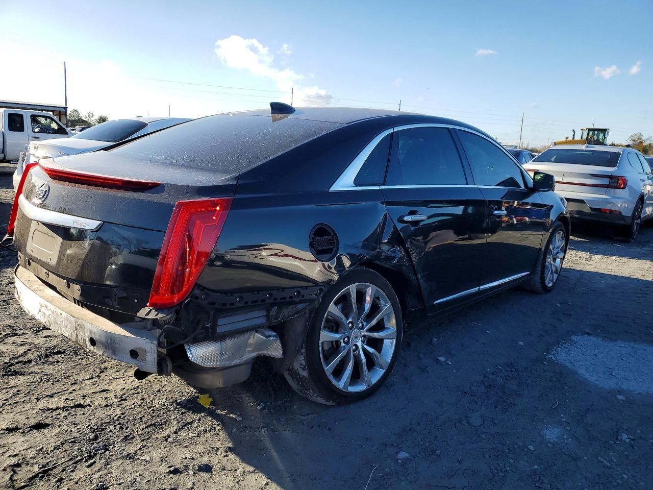 2015 Cadillac Xts Luxury Collection - Image 3