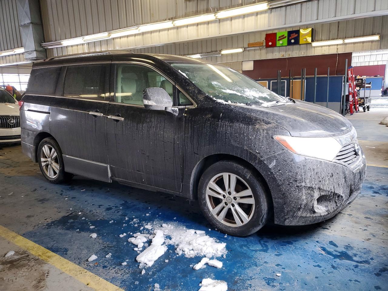 2014 Nissan Quest S - Image 4