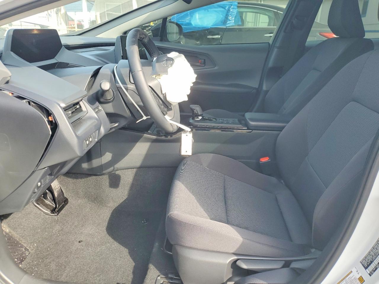 2024 Toyota Prius Le - Фото 7