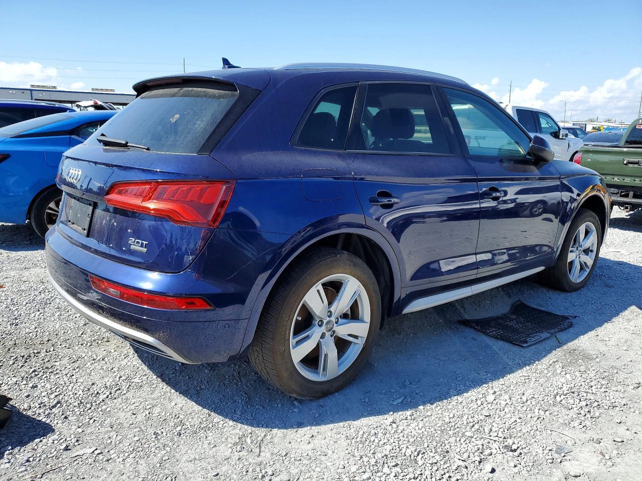 2018 Audi Q5 Premium - Image 3