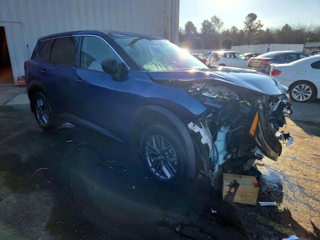 2022 Nissan Rogue S - Фото 4