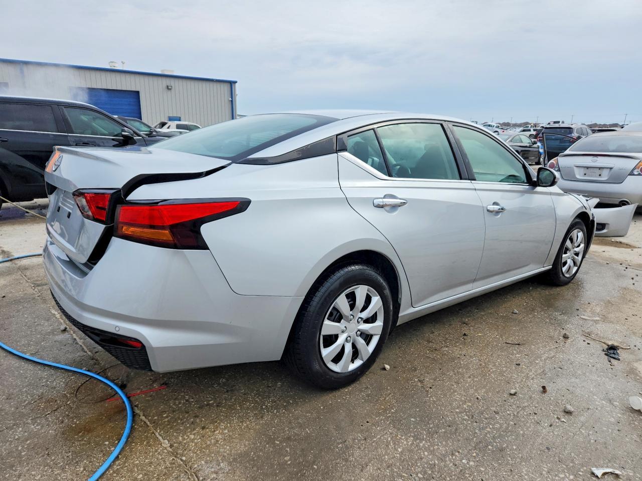 2023 Nissan Altima 2.5 S - Фото 3