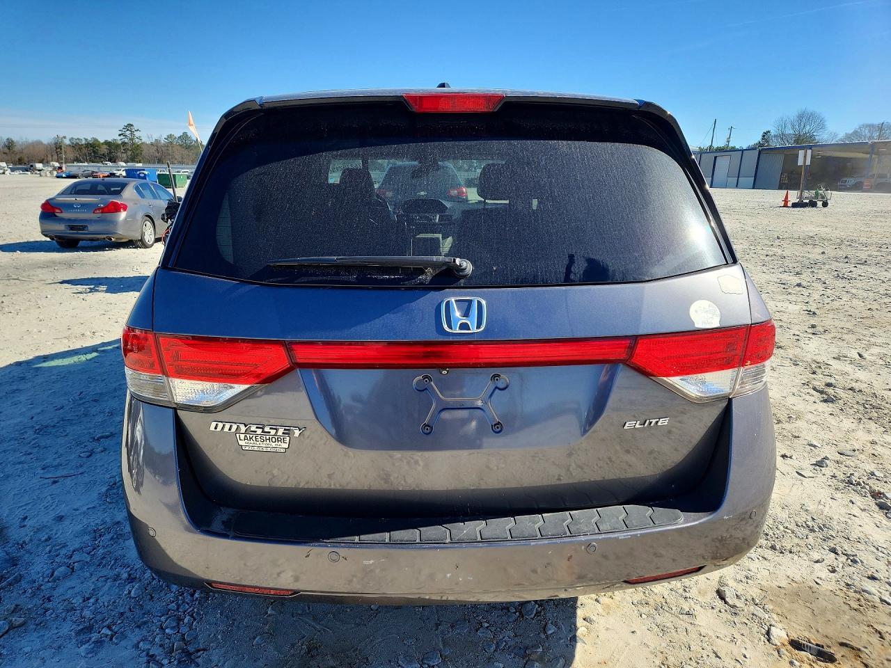 2014 Honda Odyssey Touring - Image 6