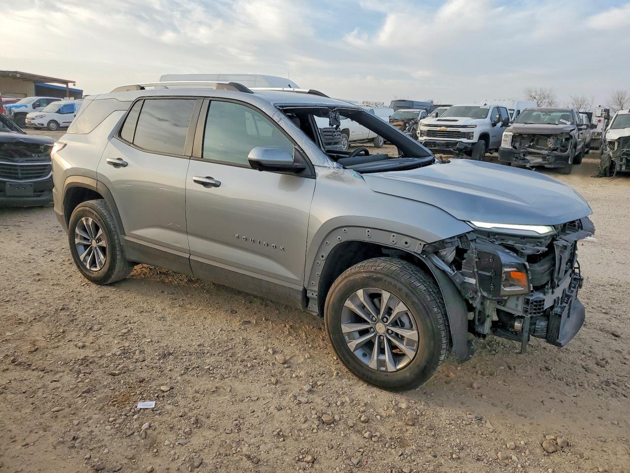 2025 Chevrolet Equinox Lt - Image 4