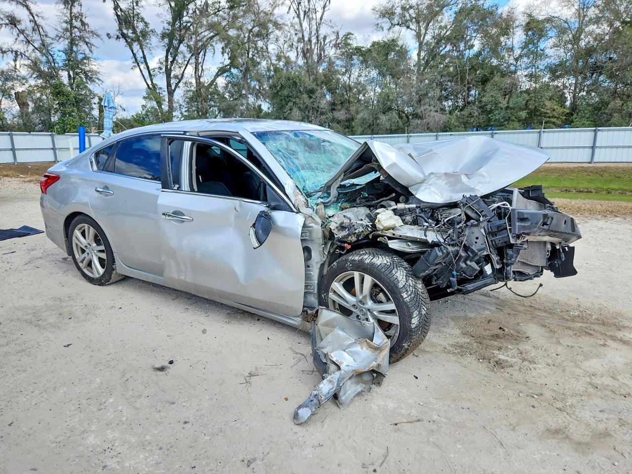 2016 Nissan Altima 3.5 Sl - Image 4