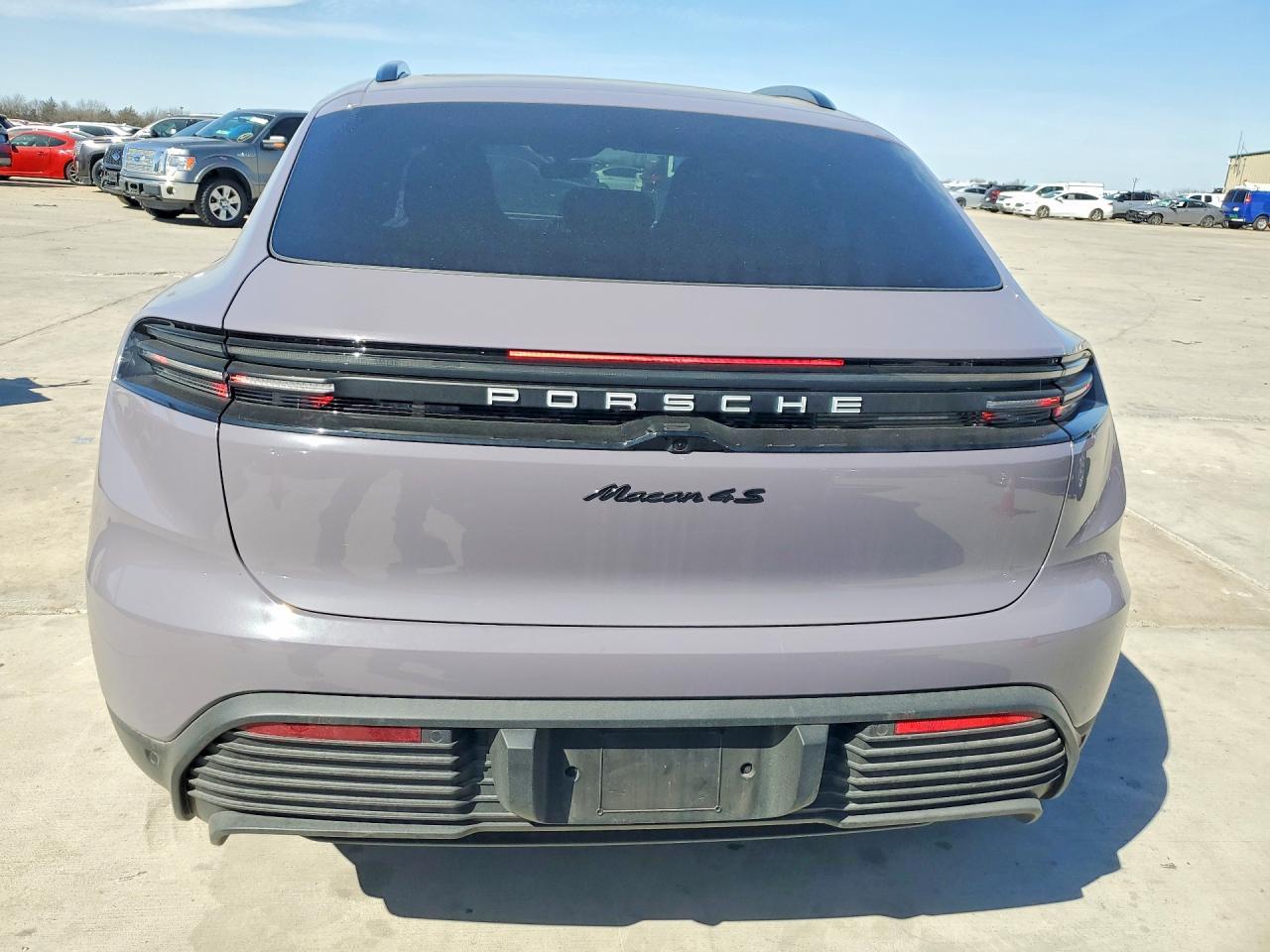 2025 Porsche Macan 4S - Image 6
