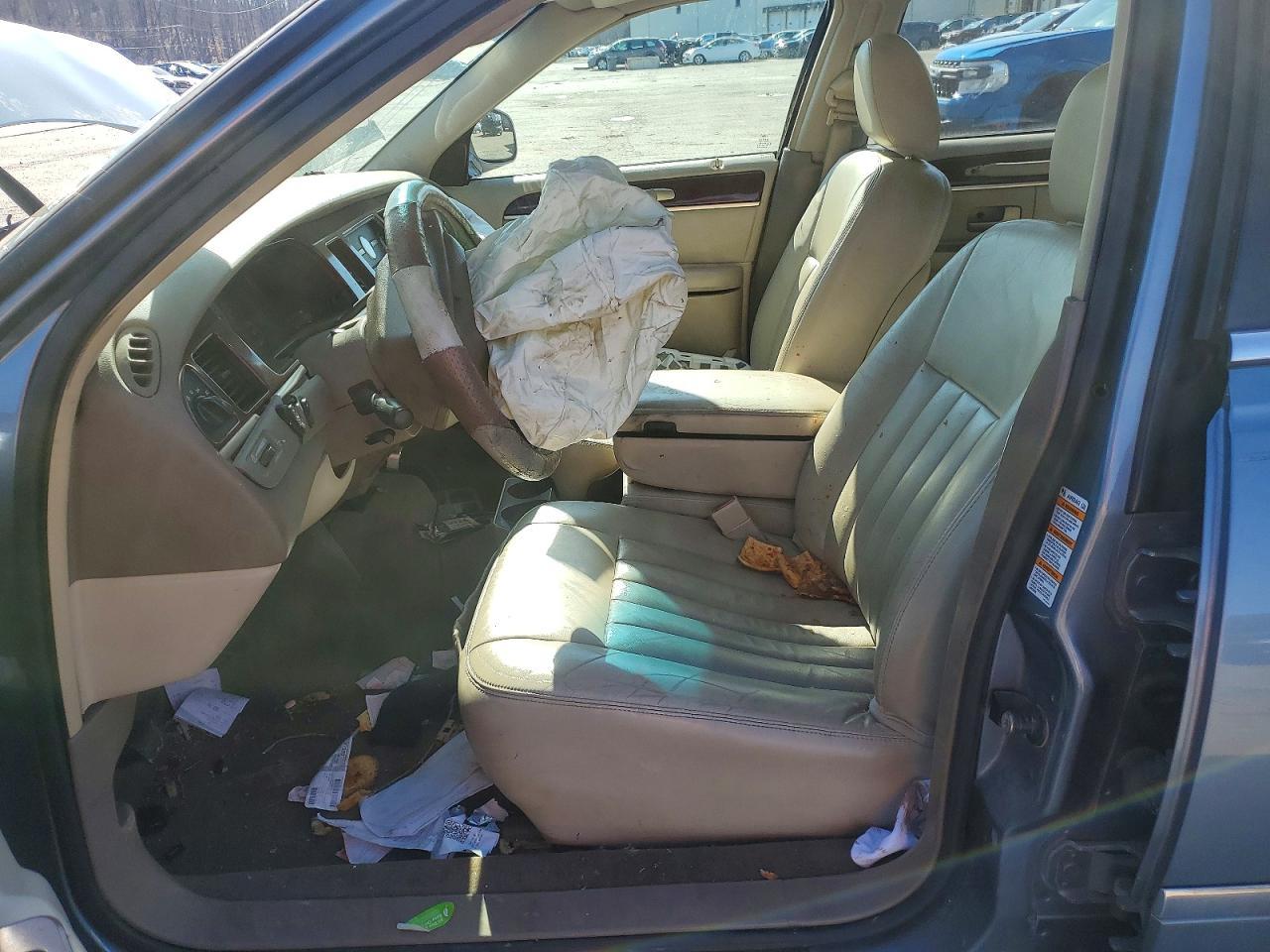 1995 Lincoln Town Car Base - Фото 7