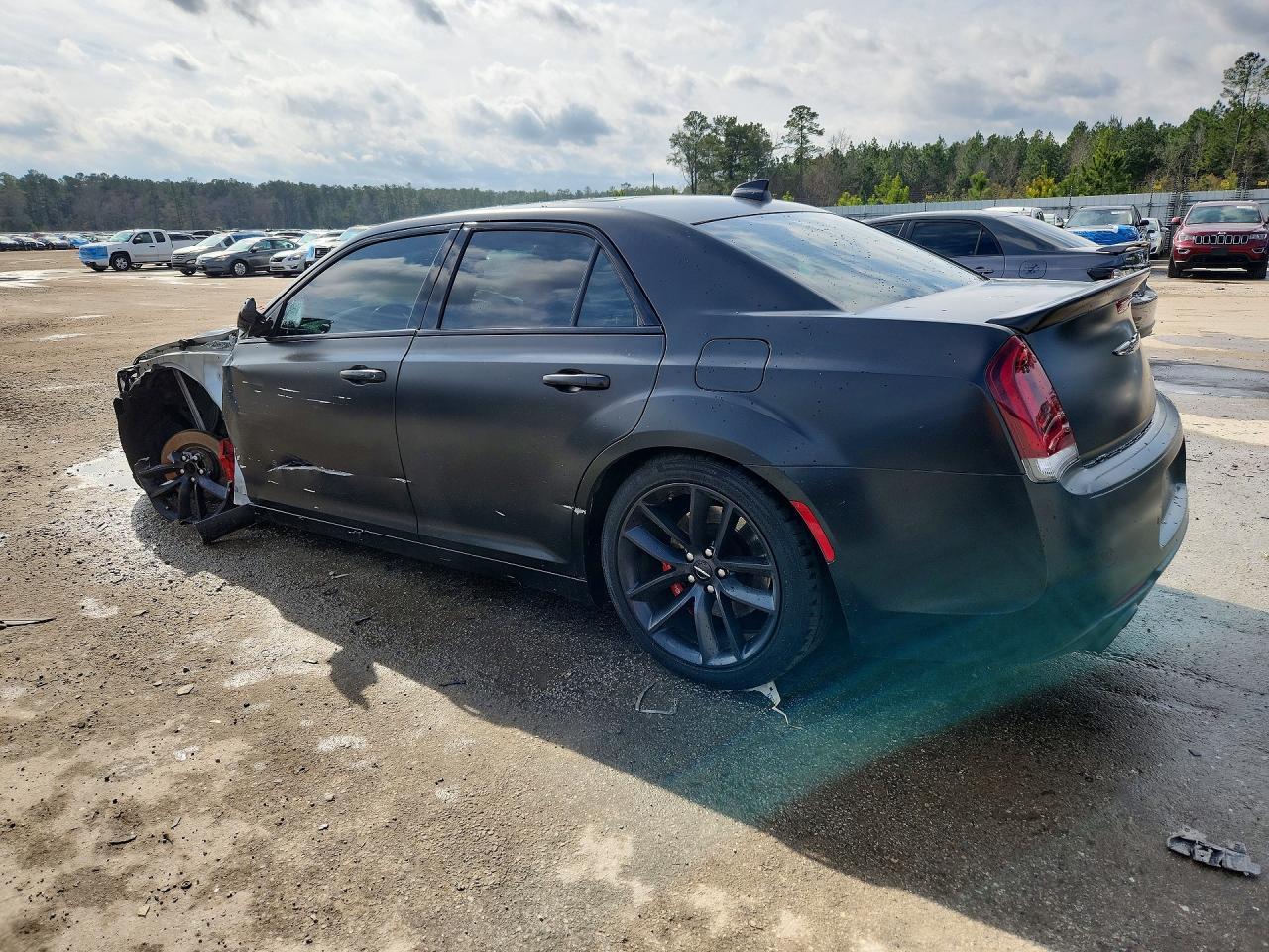 2023 Chrysler 300C - Фото 2