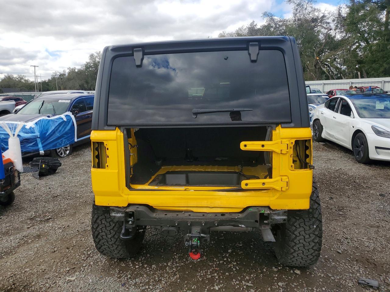 2019 Jeep Wrangler Unlimited Sport - Image 6