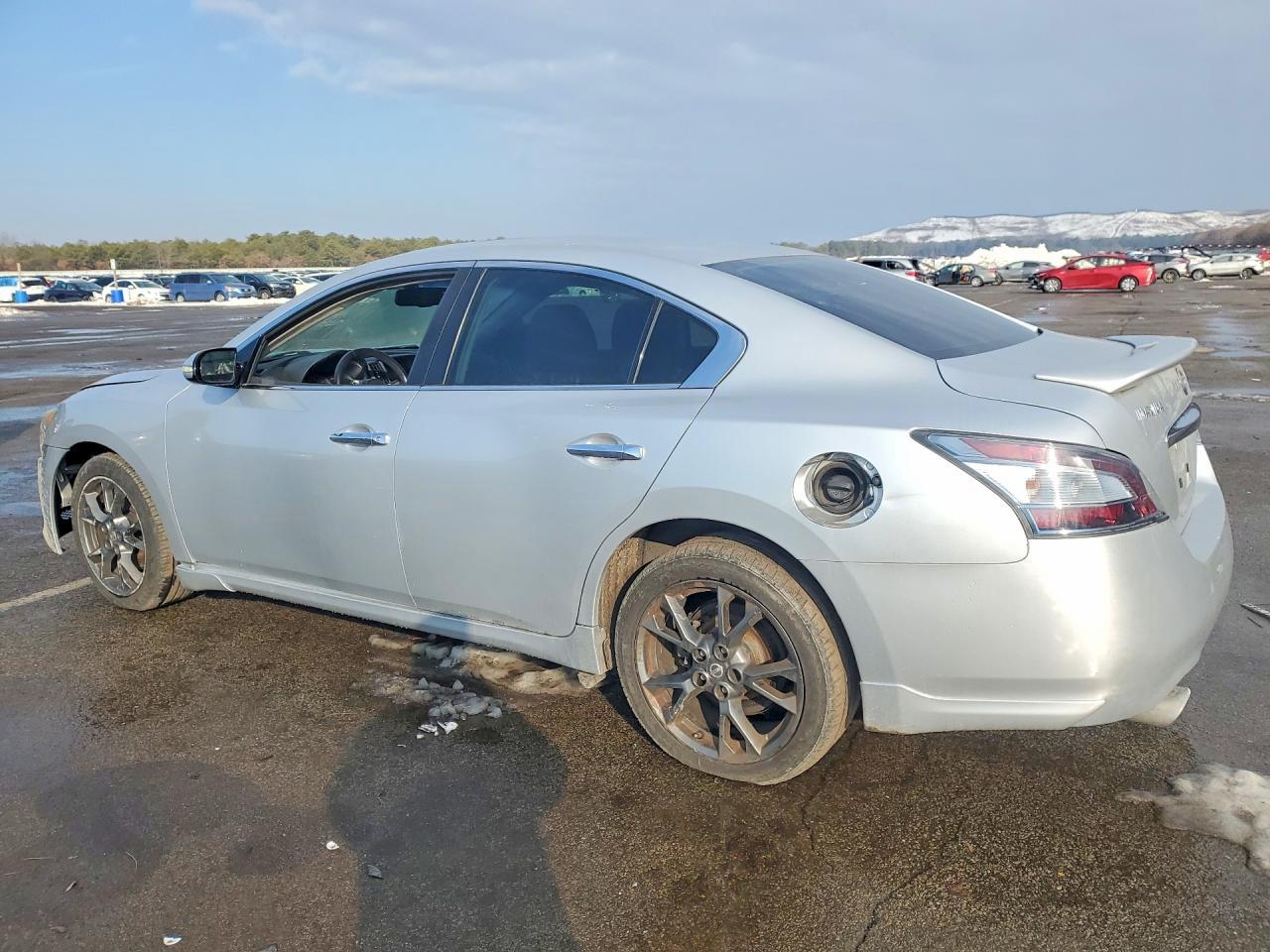 2012 Nissan Maxima S - Image 2