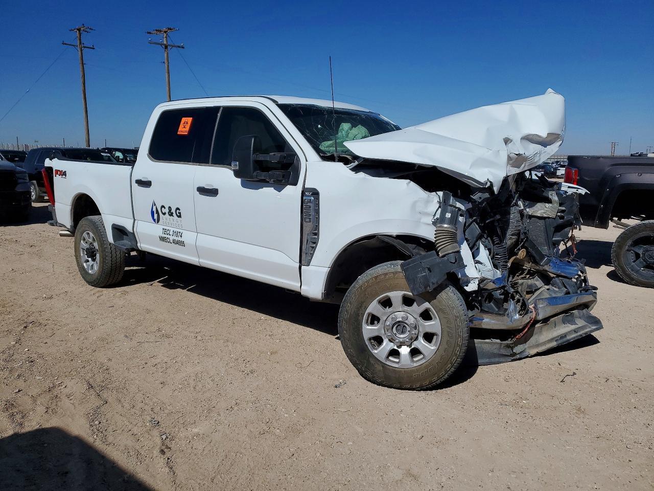 2024 Ford F250 Super Duty - Image 4