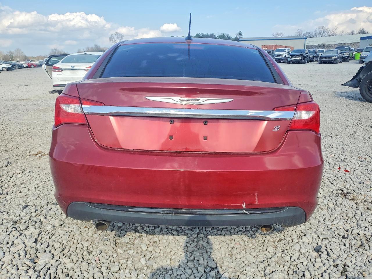 2014 Chrysler 200 Limited - Image 6