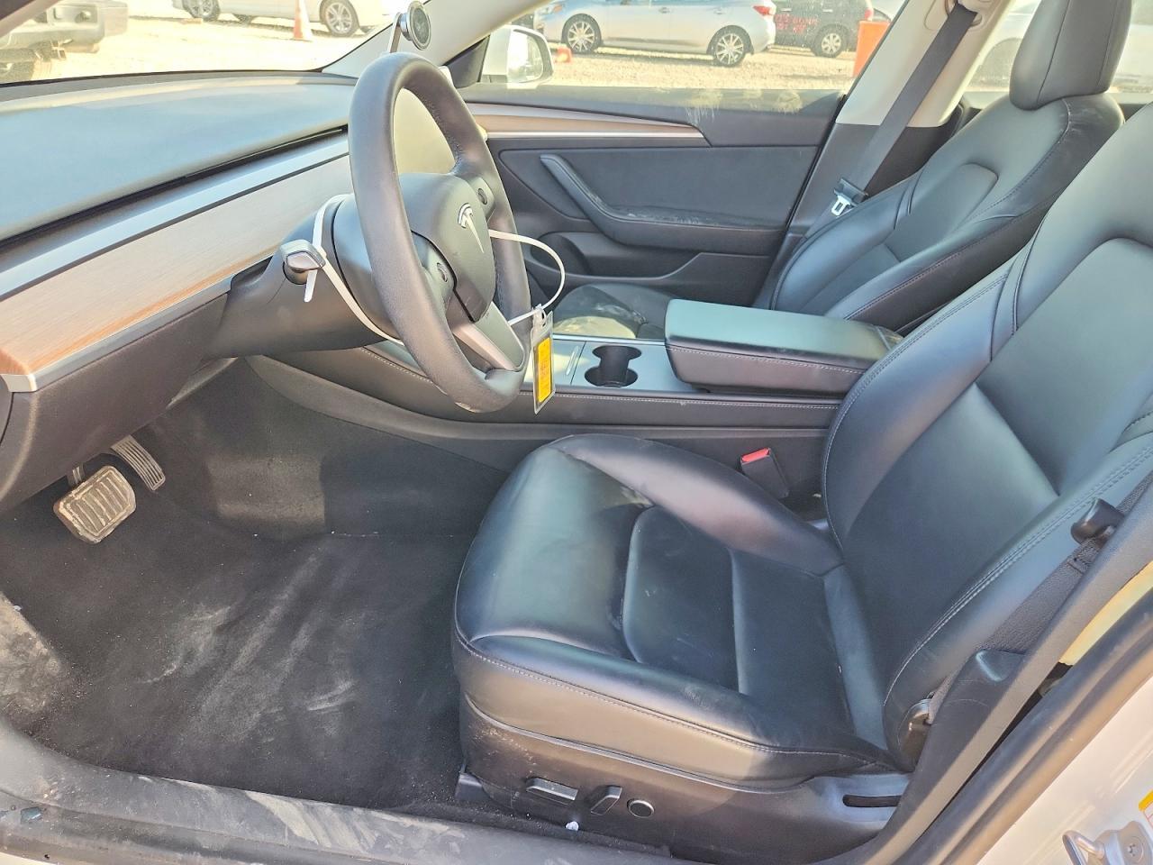 2021 Tesla Model 3 - Image 7