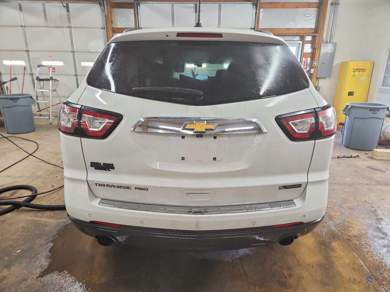 2017 Chevrolet Traverse Premier - Image 6