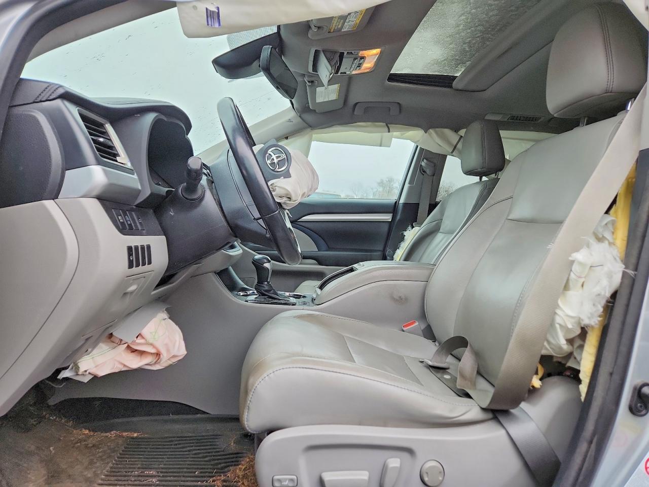 2017 Toyota Highlander Se - Фото 7