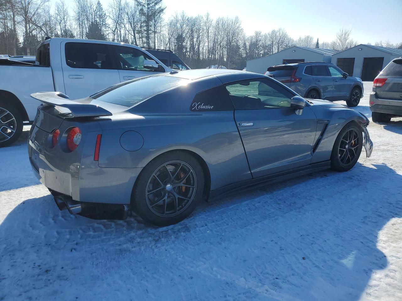 2010 Nissan Gt-R Base - Фото 3